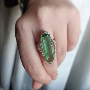 Vintage Silver and Green Gemstone Ring